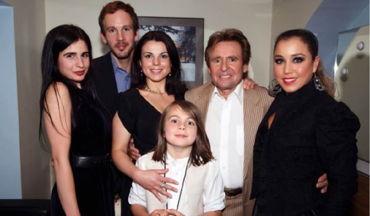 Talia Elizabeth Jones